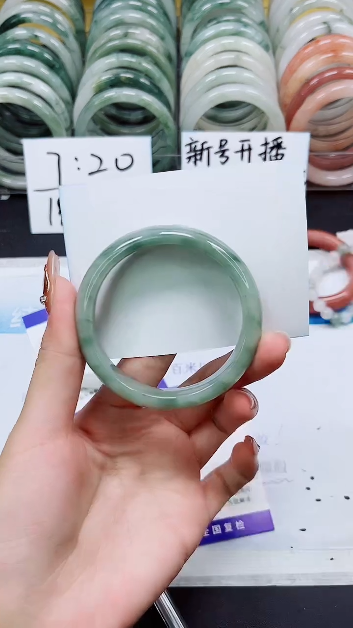 【闪购商品】石英质玉手镯未镶嵌A11-55/56