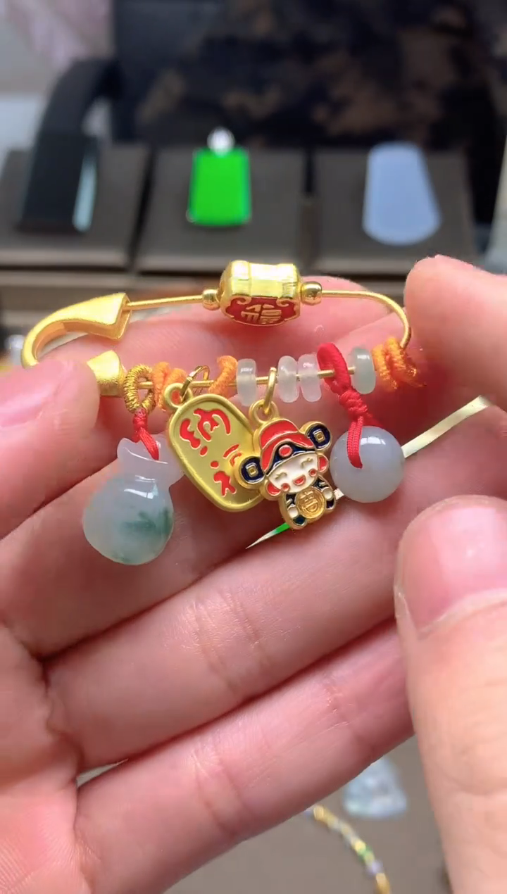 【闪购商品】翡翠颈饰未镶嵌挂件