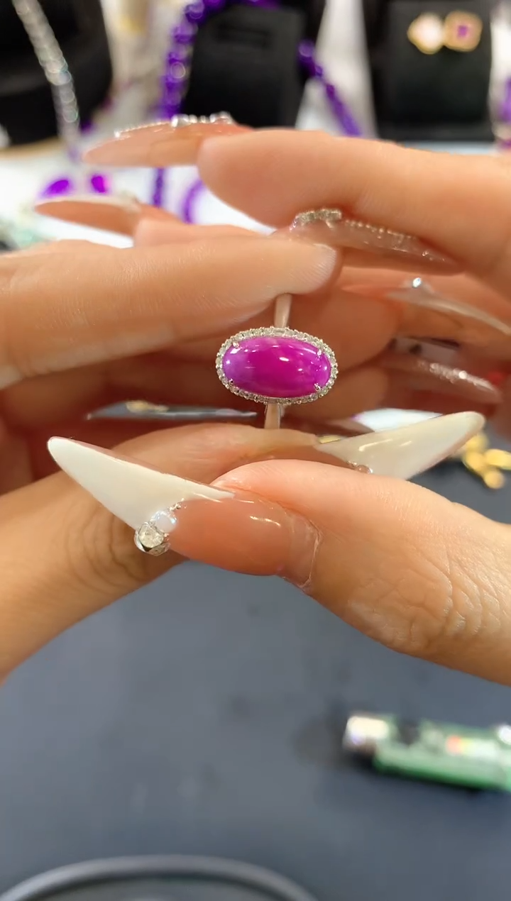 【闪购商品】苏纪石（舒俱来）.18K金镶嵌舒俱来戒指