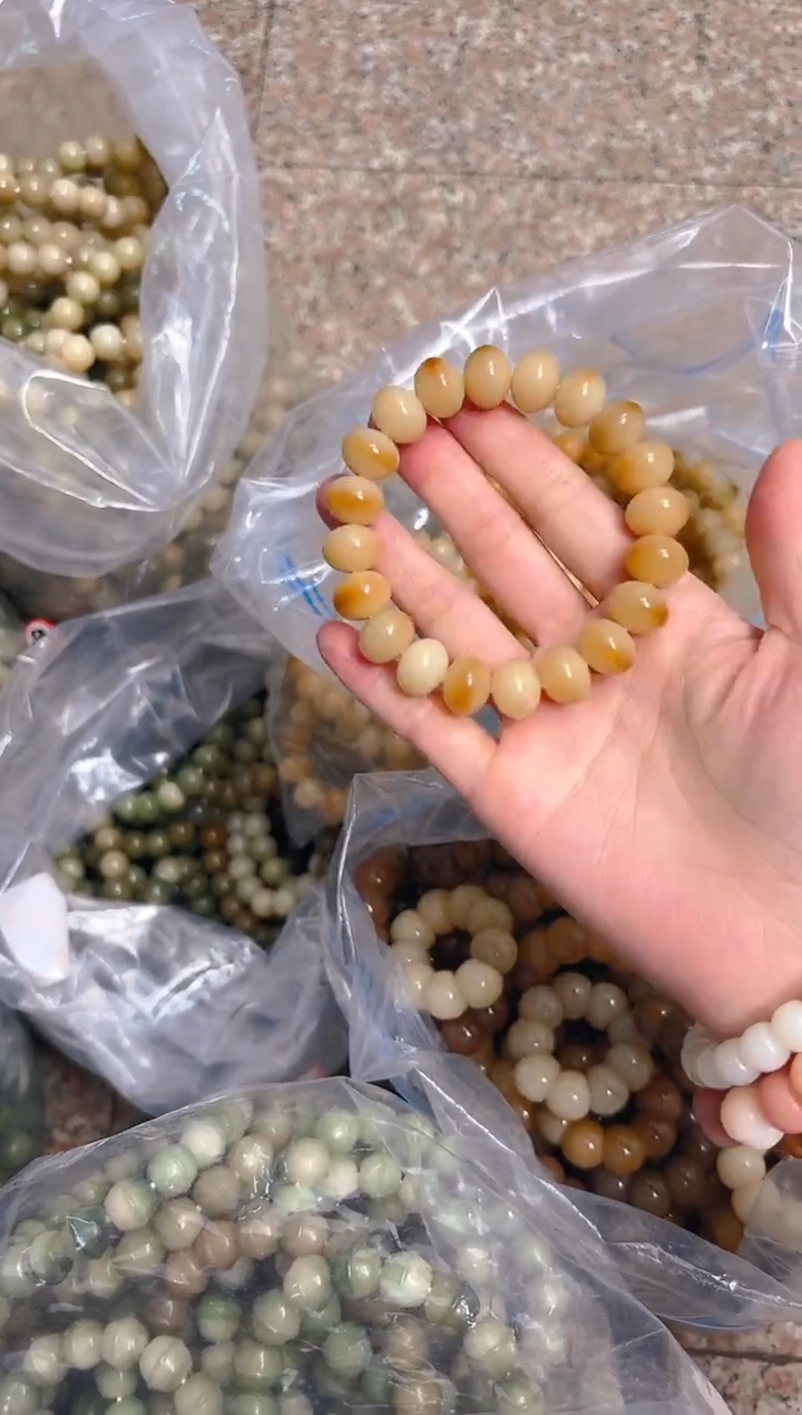 吊坠菩提根/象牙果算盘单圈 颜色随机一条