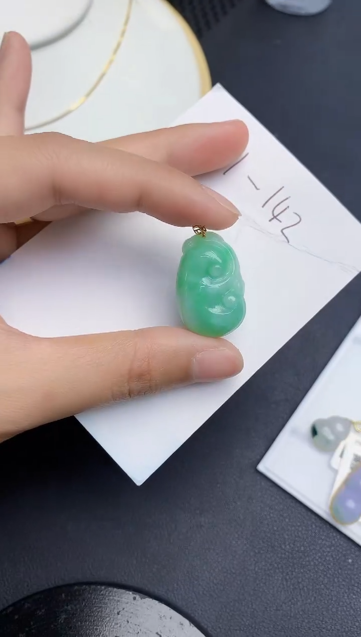 【闪购商品】翡翠颈饰18K金镶嵌000000000