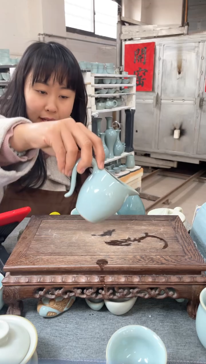 【闪购商品】天青釉美人公道杯