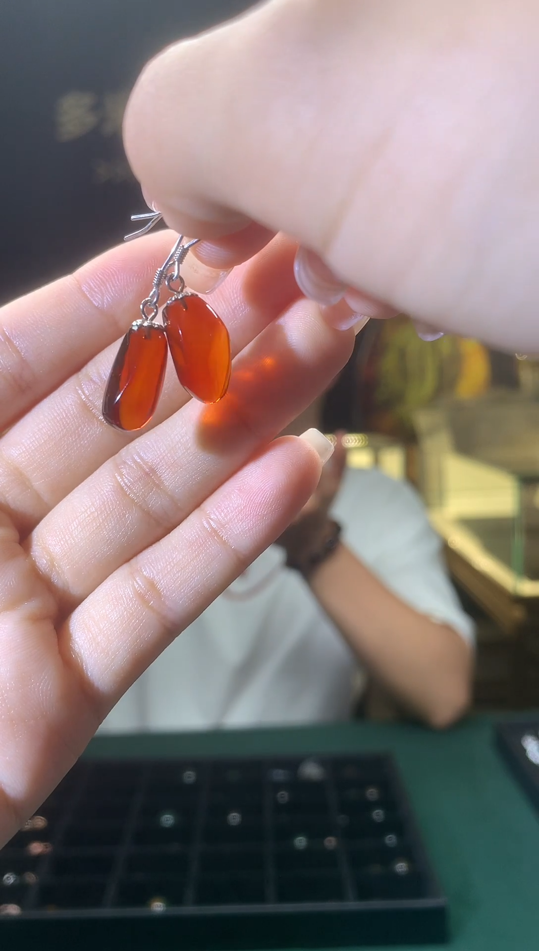 琥珀银S925镶嵌耳饰（多米矿工严选）