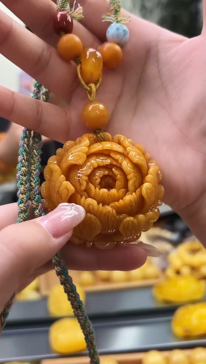 未镶嵌琥珀裸石琥珀蜜蜡吊坠