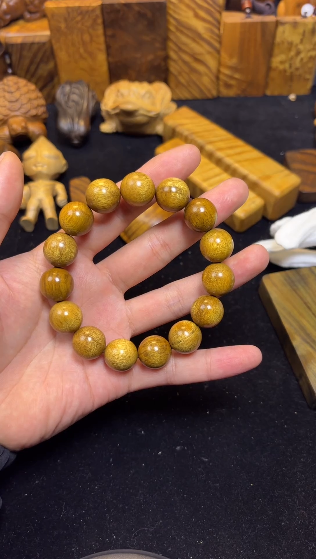 【闪购商品】楠木（金丝楠）其他1.5黄手串74