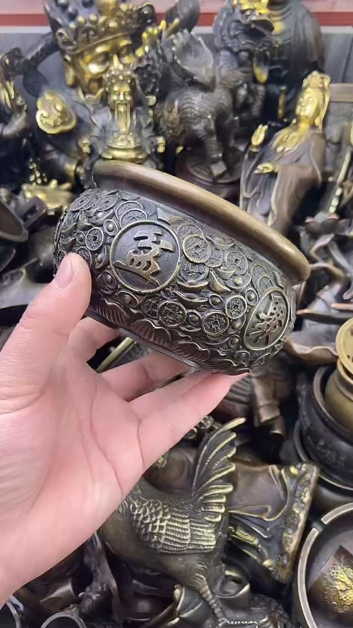 精美铜器，点击下单