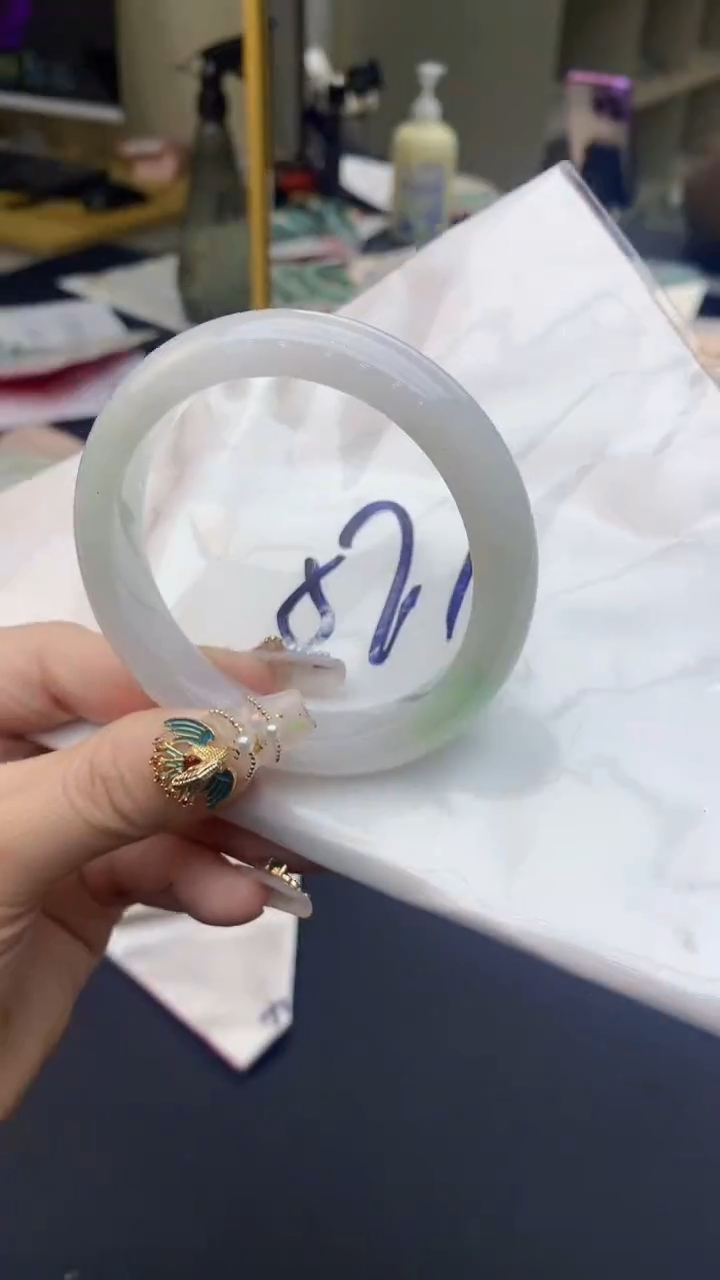 【闪购商品】翡翠手镯未镶嵌0917704355