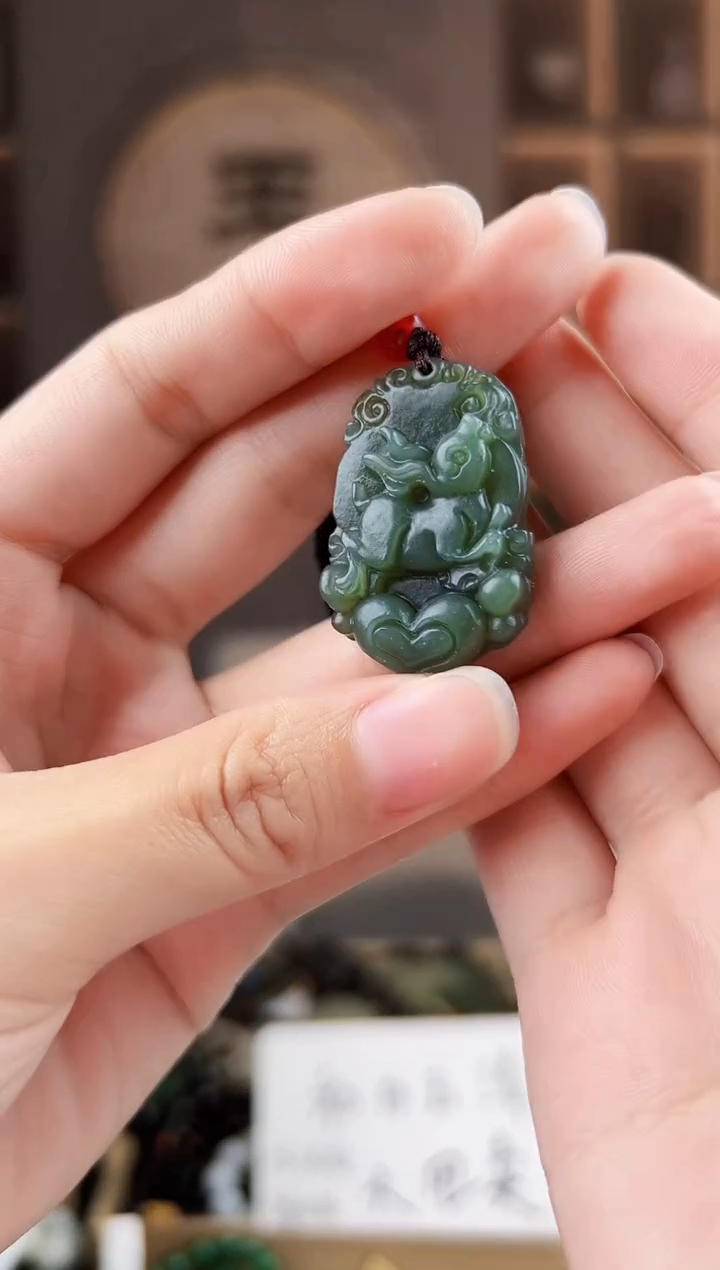 颈饰未镶嵌和田玉拍一发一，多样性发货