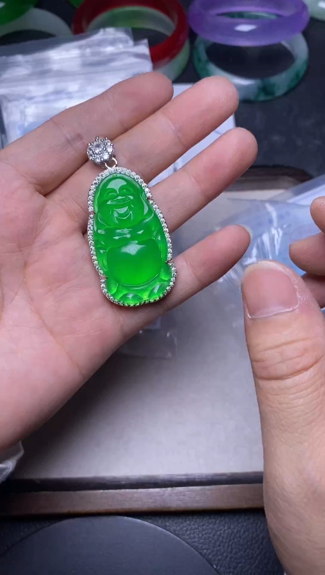 【闪购商品】翡翠手链未镶嵌站佛