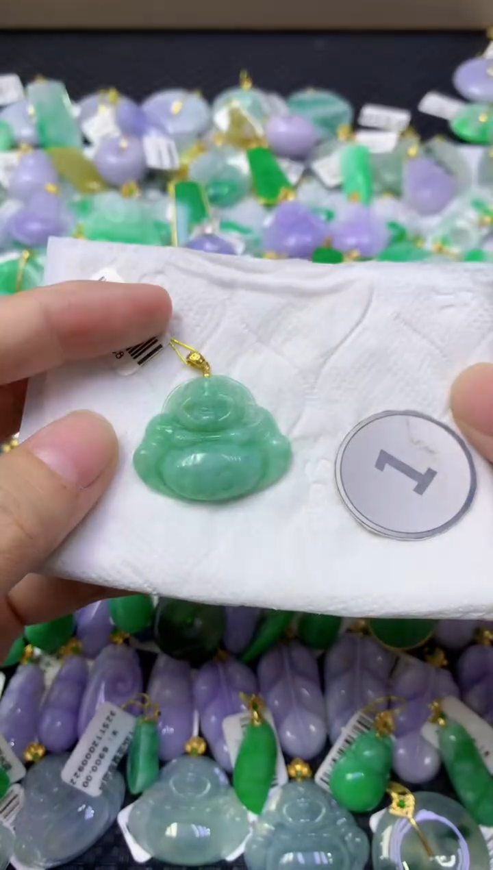 颈饰未镶嵌翡翠天然缅甸翡翠A货