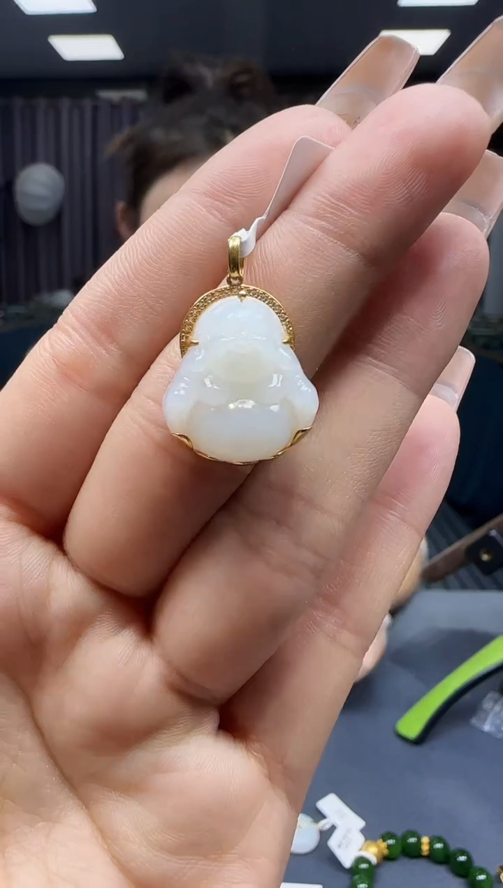 【闪购商品】和田玉挂件18K金镶嵌1