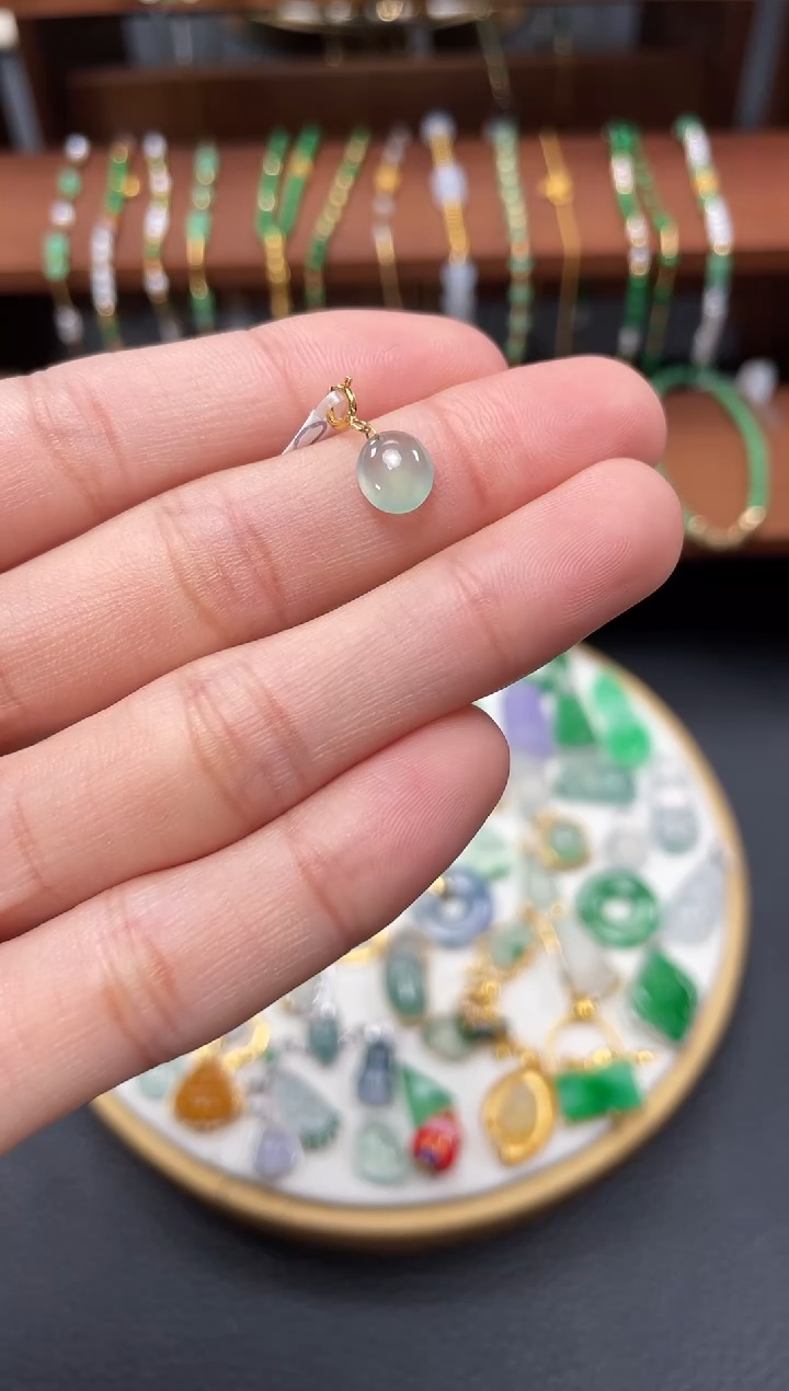 【闪购商品】翡翠吊坠(不含链)18K金镶嵌一个   JK715