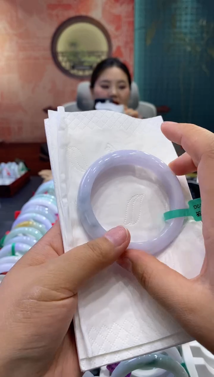 翡翠手镯未镶嵌多人0019802