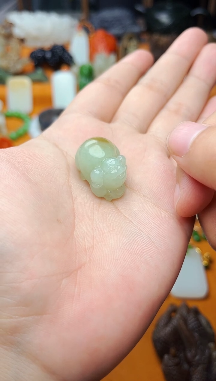 【闪购商品】和田玉颈饰未镶嵌小猪