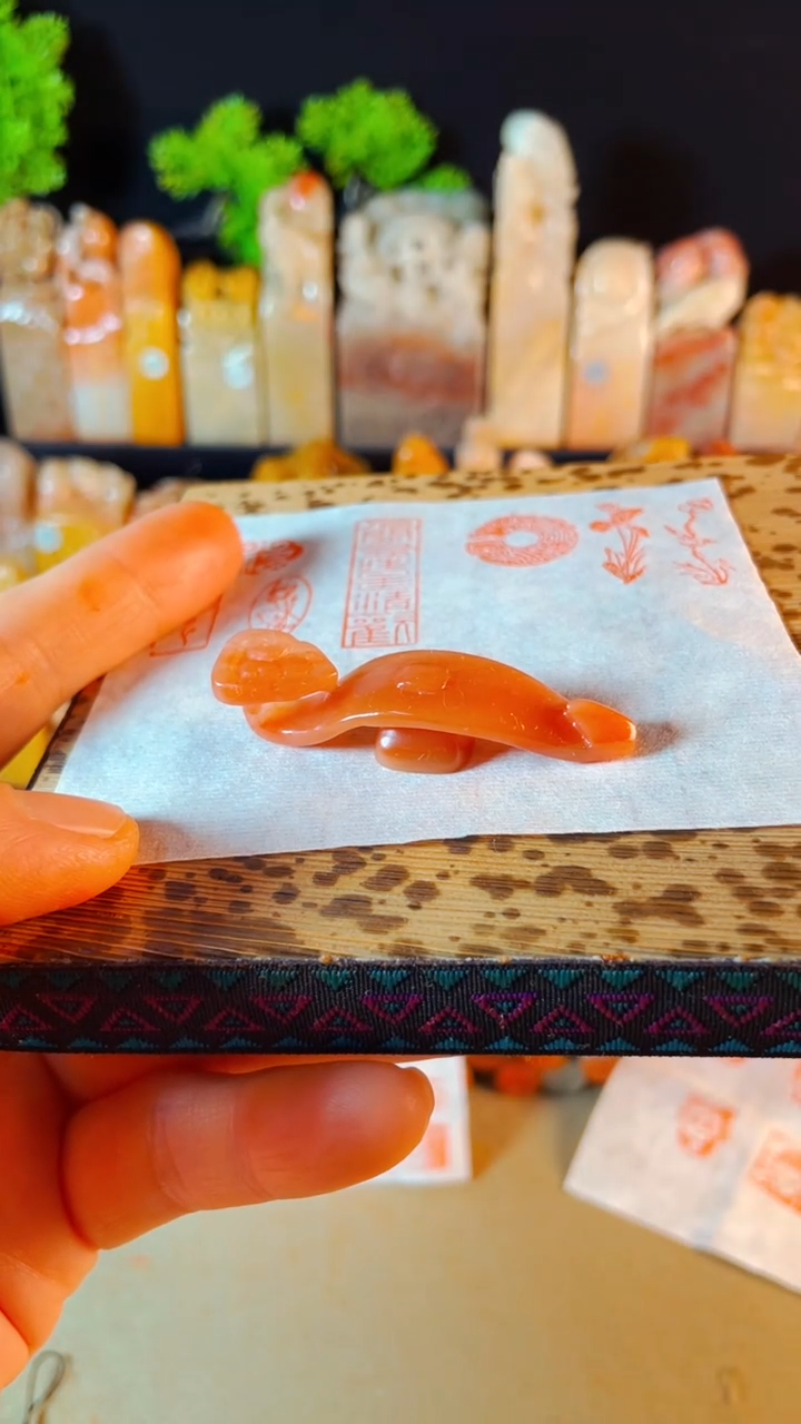 【闪购商品】老挝石印石手工篆刻《如意笔架》