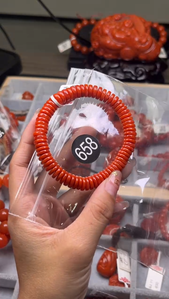 【闪购商品】南红玛瑙珠宝奇石未镶嵌658-8