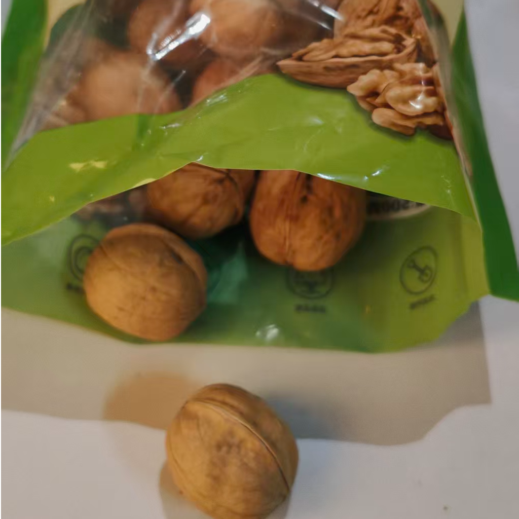 新疆阿克苏纸皮核桃手捏即开薄皮营养饱满美味坚果零食
