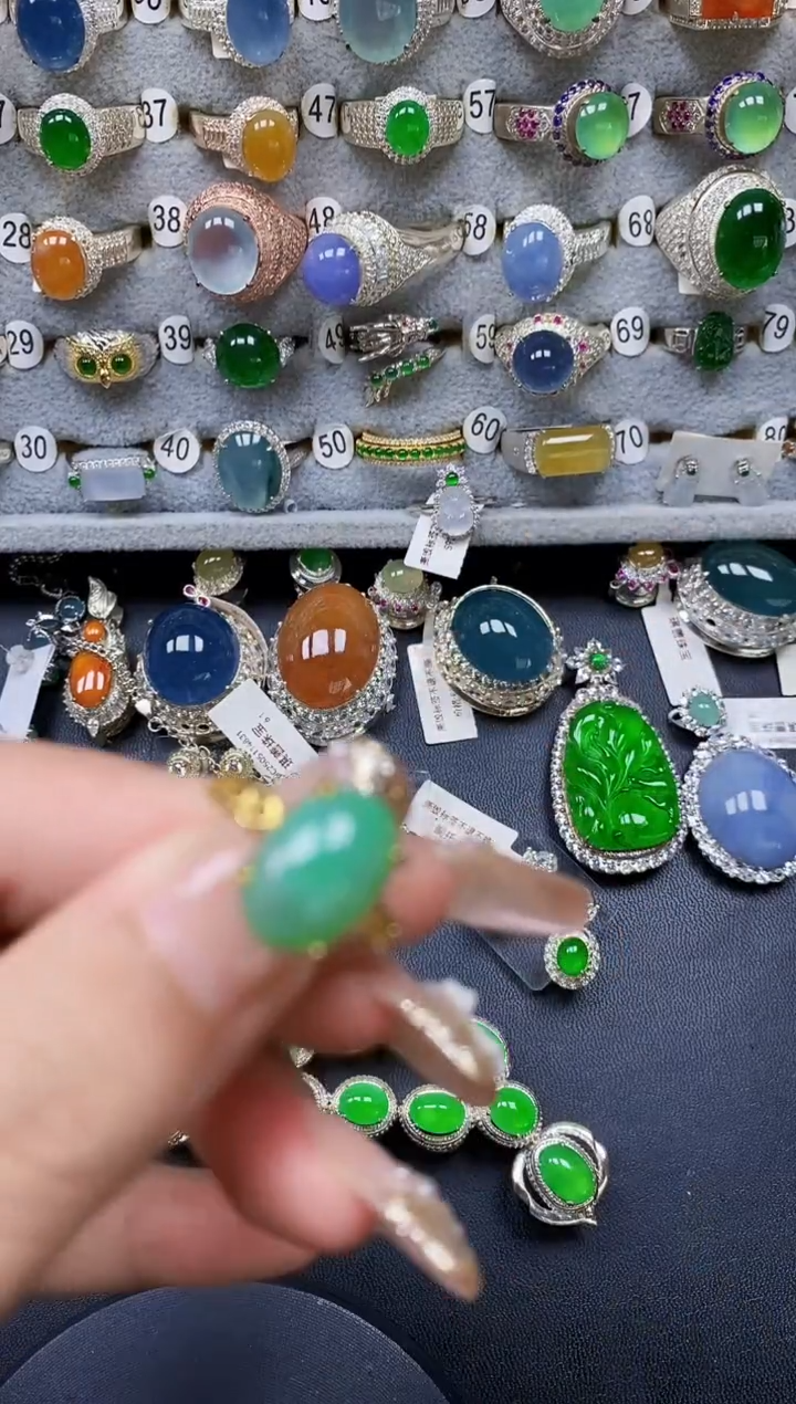 翡翠戒指银S925镶嵌300