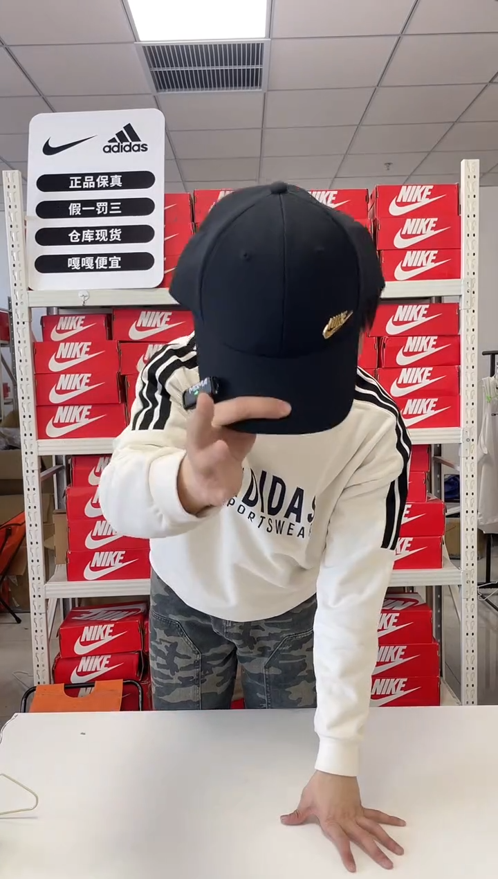 编码闪购尺码  Nike/耐克卫衣卫裤以直播间过款为主