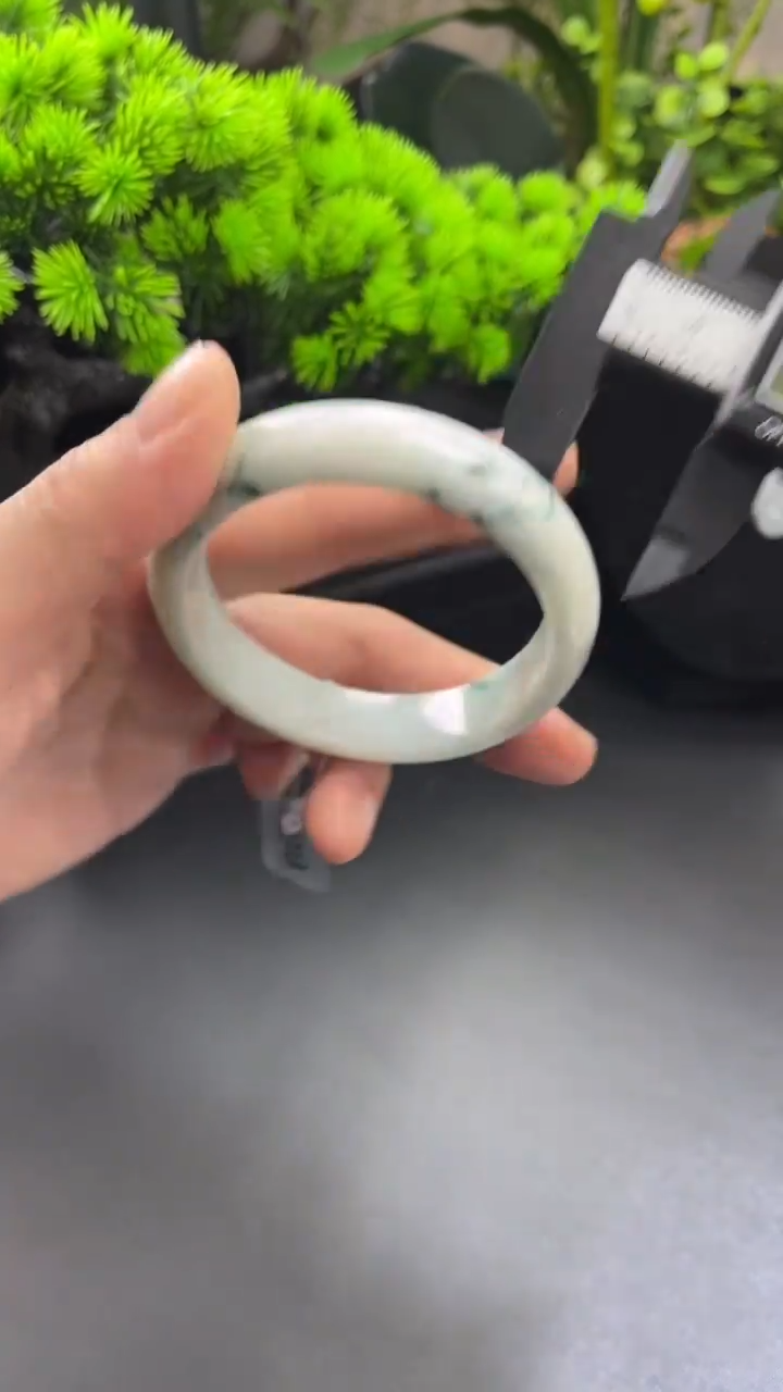 【闪购商品】翡翠手镯未镶嵌手镯