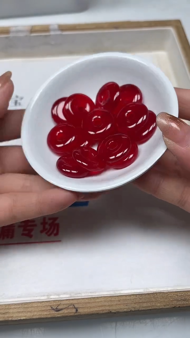 【闪购商品】玛瑙手饰未镶嵌A622 鸽血红 小平安扣 1个9.9元