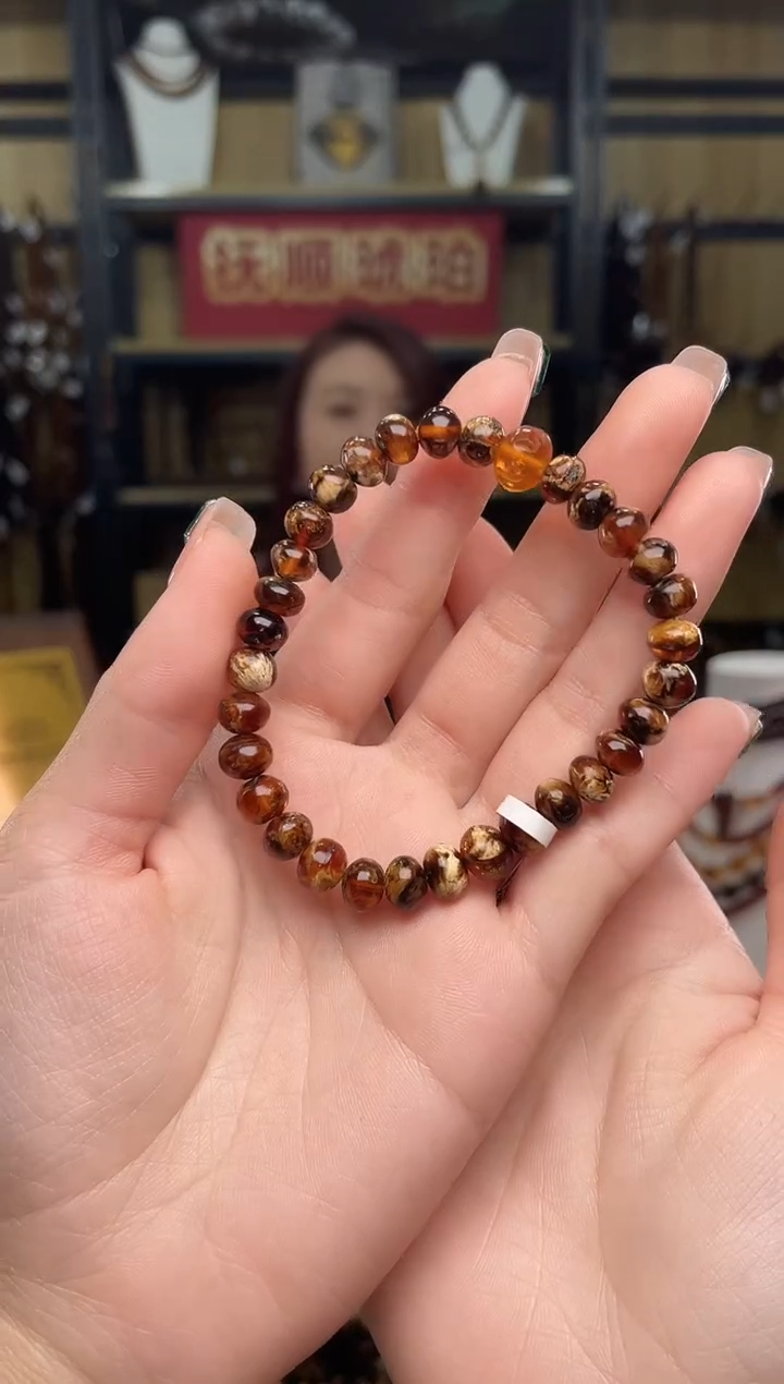 【闪购商品】琥珀裸石未镶嵌7+溶洞手串