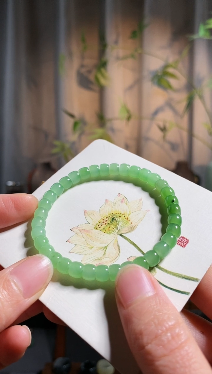 【闪购商品】和田玉手链未镶嵌，苹果绿渐变，精工直切手串