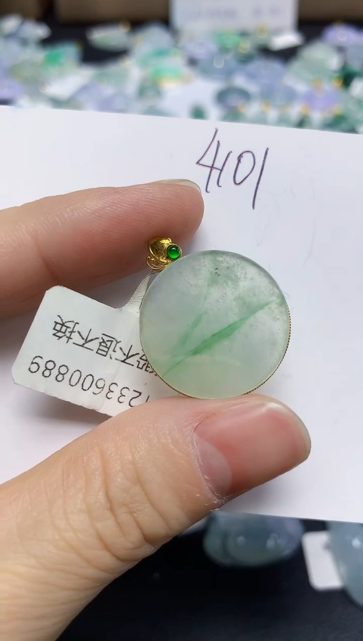 颈饰18K金镶嵌翡翠天然缅甸翡翠A货翡翠百元以上9元证书费自理