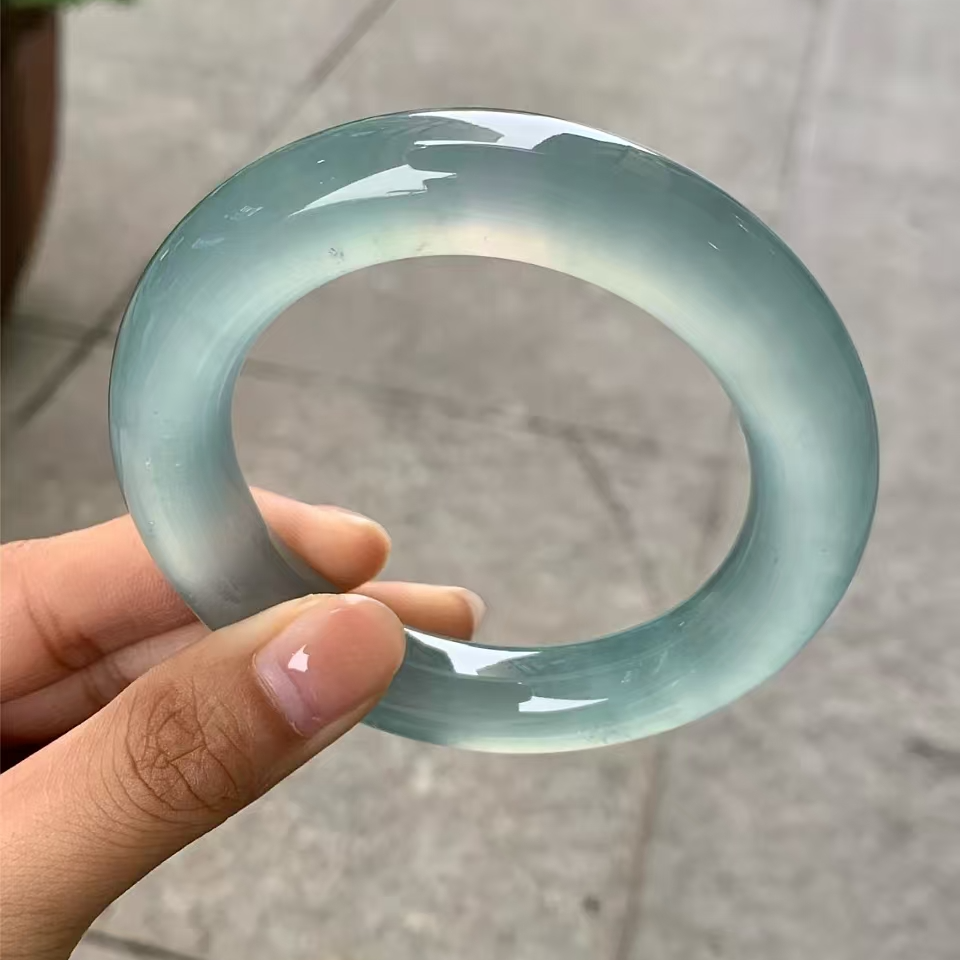 精美高品质胖圆蓝水色手镯