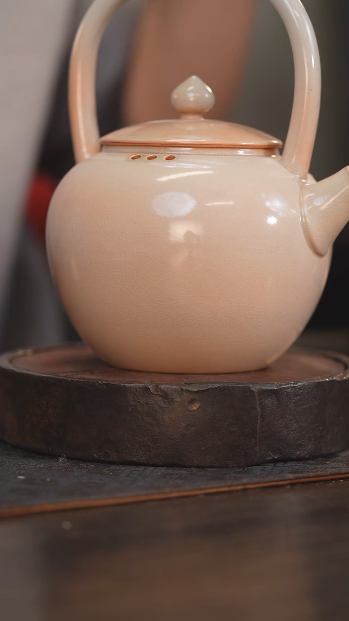 【闪购商品】杯27柴房陶瓷丨肉粉色煮茶壶
