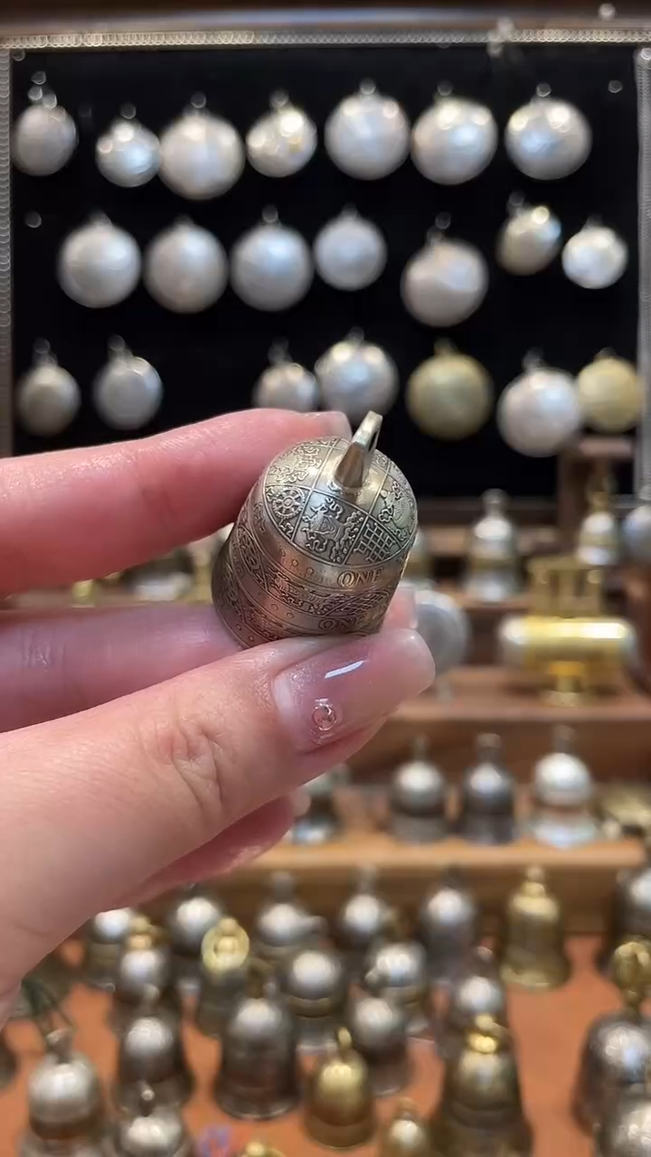 铁合金珐琅颜**呀不丹三拼接铃铛正品