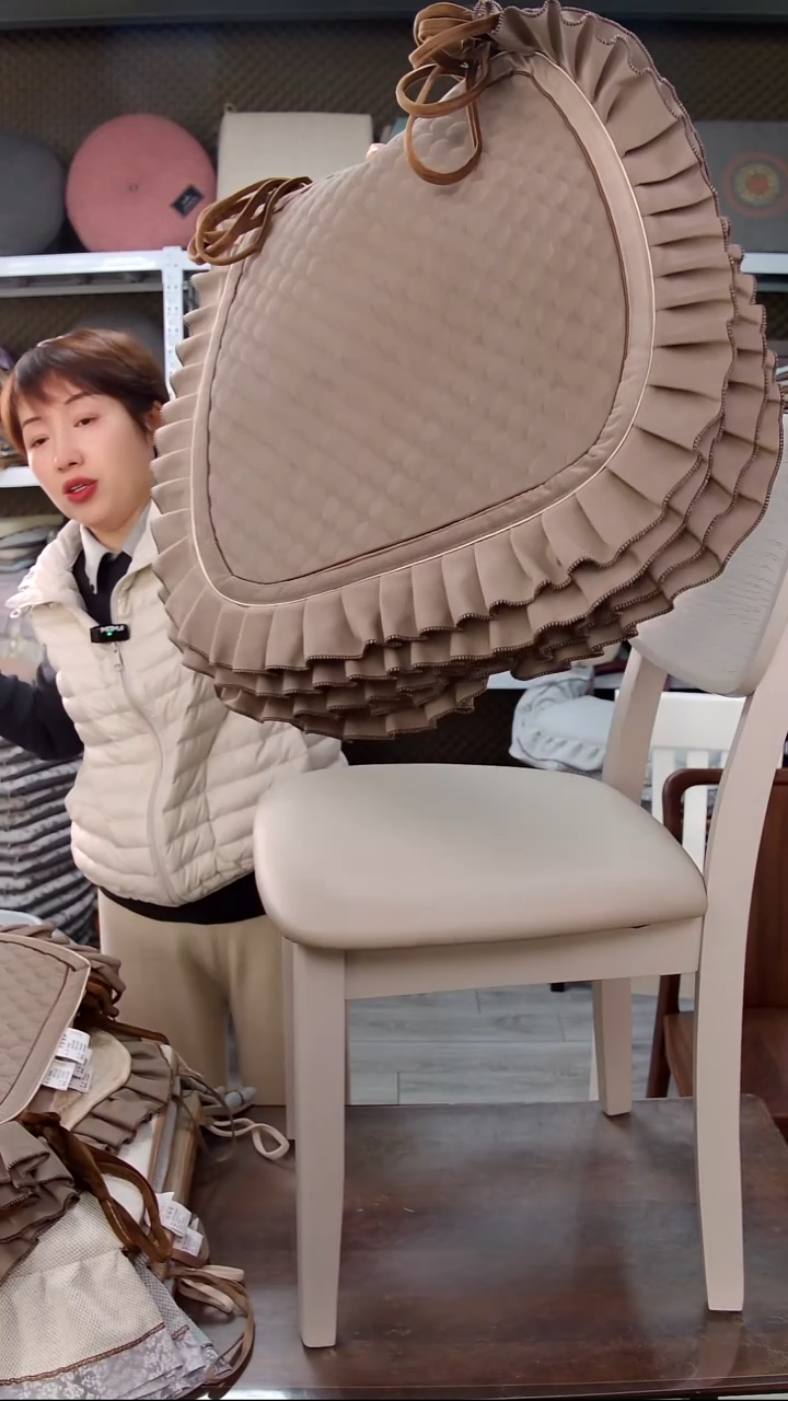 布雪尼尔软垫：咖色6个