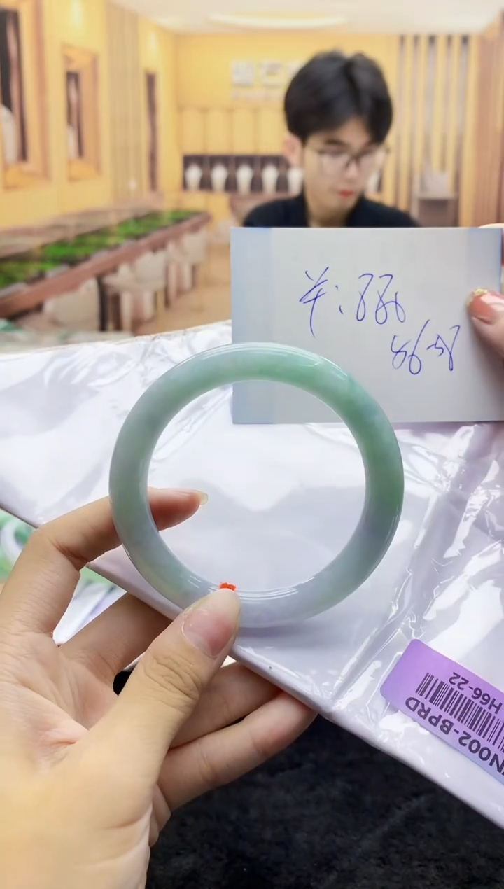 【闪购商品】翡翠手镯未镶嵌    H66-22