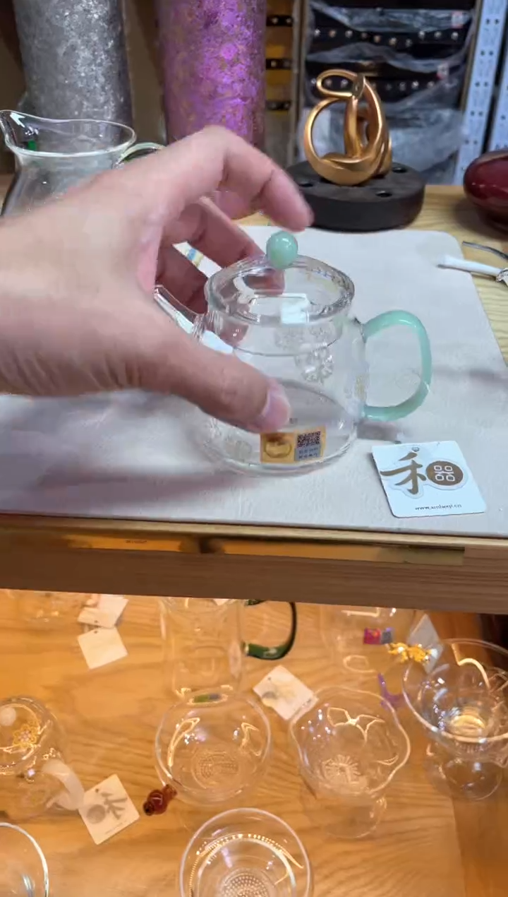 言卿壶皮球花浅玉