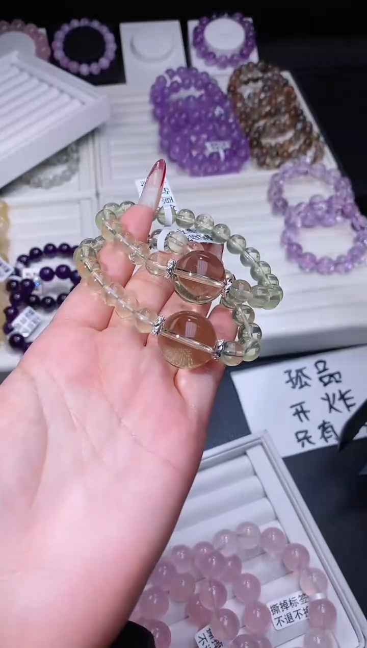 【闪购商品】水晶手链合金214.51黄水晶手串