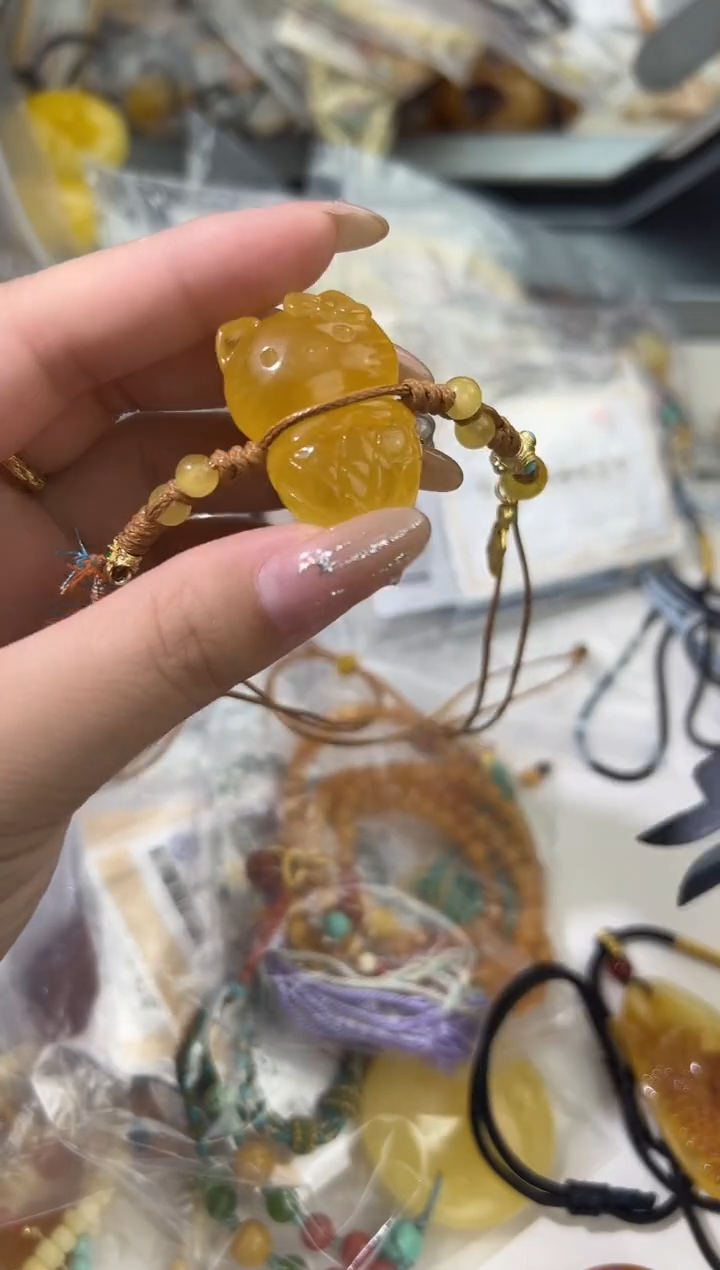 裸石琥珀未镶嵌天然琥珀蜜蜡吊坠