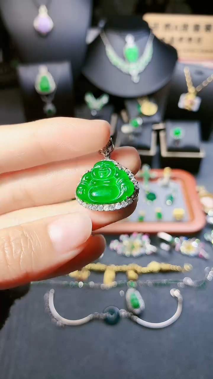 【闪购商品】翡翠吊坠(赠链)银S925镶嵌吊坠