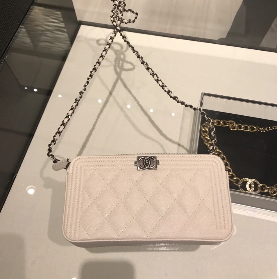 99新 Chanel/香奈儿 樱花粉色leboy手机包