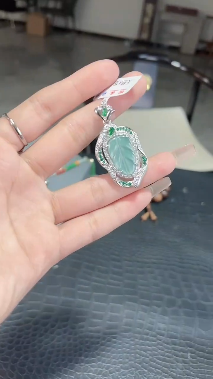 颈饰未镶嵌翡翠翡翠大业有成吊坠