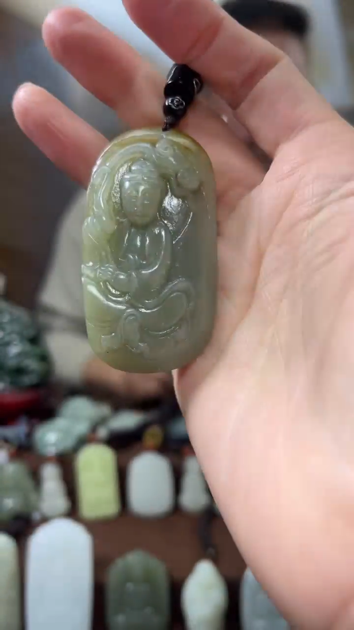 颈饰未镶嵌和田玉·