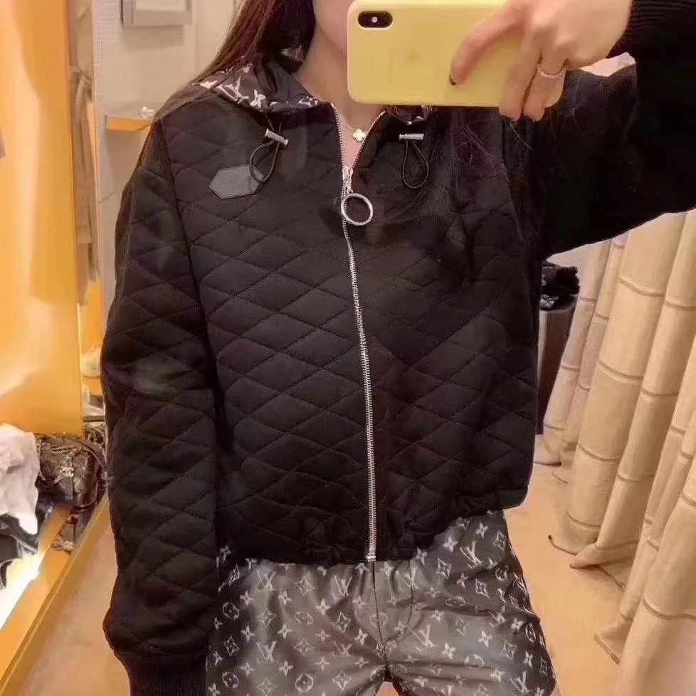 99新 LouisVuitton/路易威登 2503137/XS码/绗缝拉链满印连帽卫衣