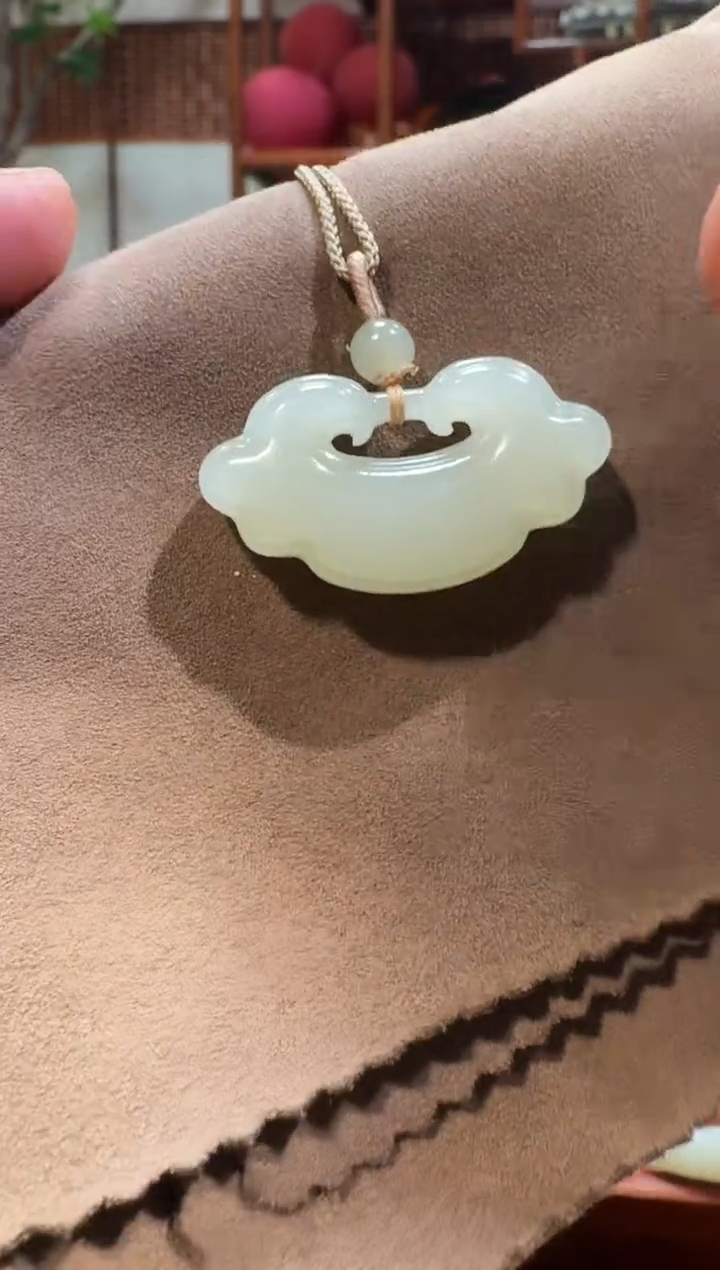 【闪购商品】和田玉吊坠未镶嵌1180平安锁