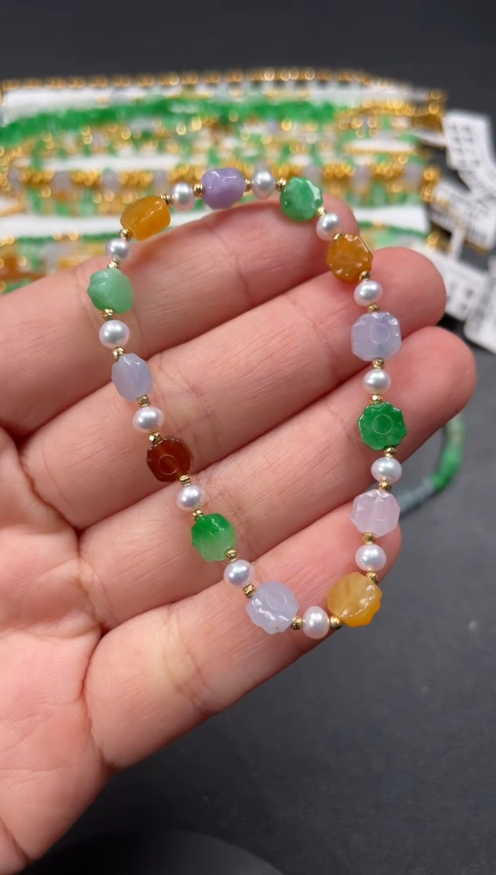 18K金镶嵌手串翡翠一条  P328