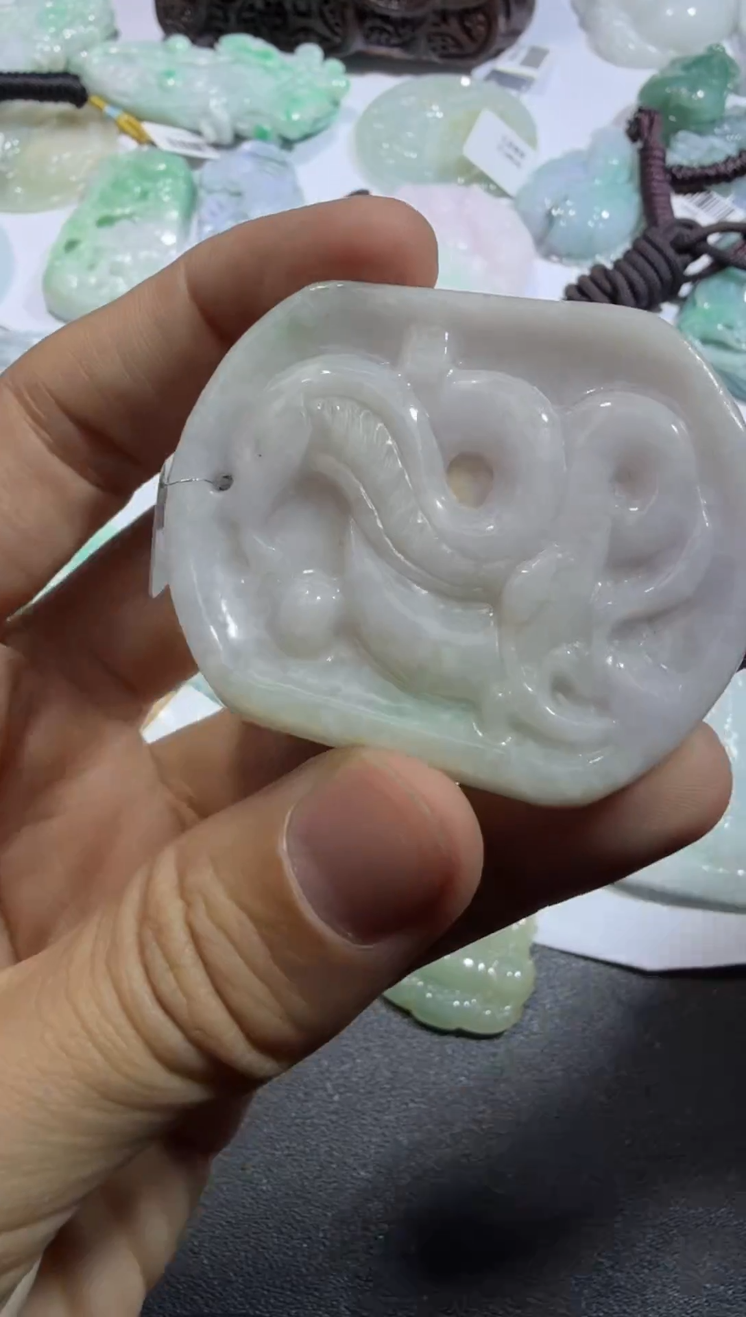 【闪购商品】翡翠颈饰未镶嵌00009578