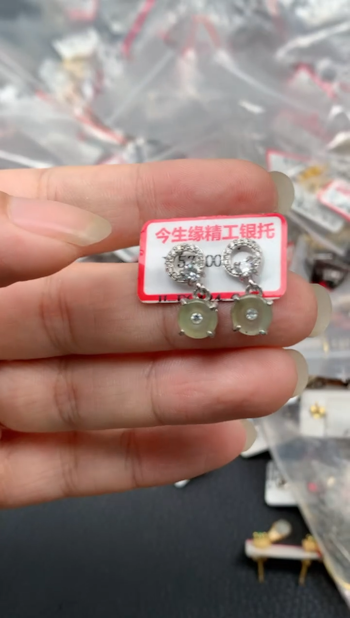翡翠戒指银S925镶嵌天然A货缅甸翡翠
