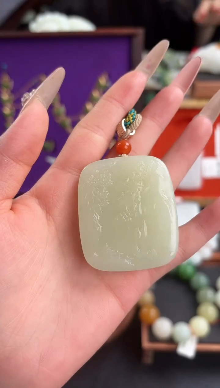 颈饰未镶嵌和田玉董小姐推荐 多样性发货 拍一发一hk