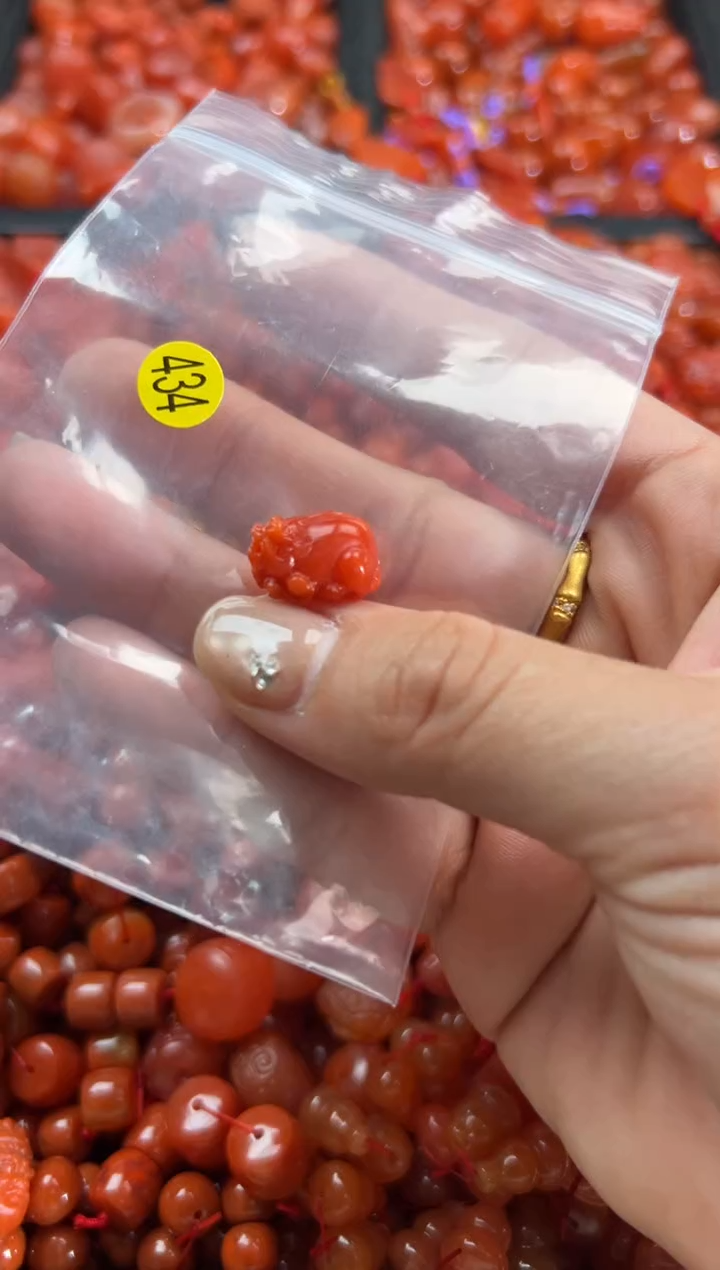 【闪购商品】南红玛瑙颈饰未镶嵌1