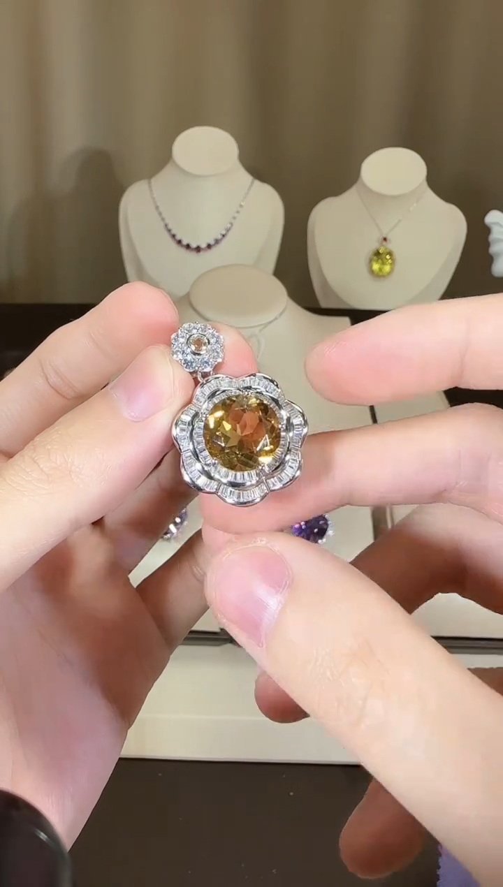 【闪购商品】黄晶颈饰银S925镶嵌13mm设计款