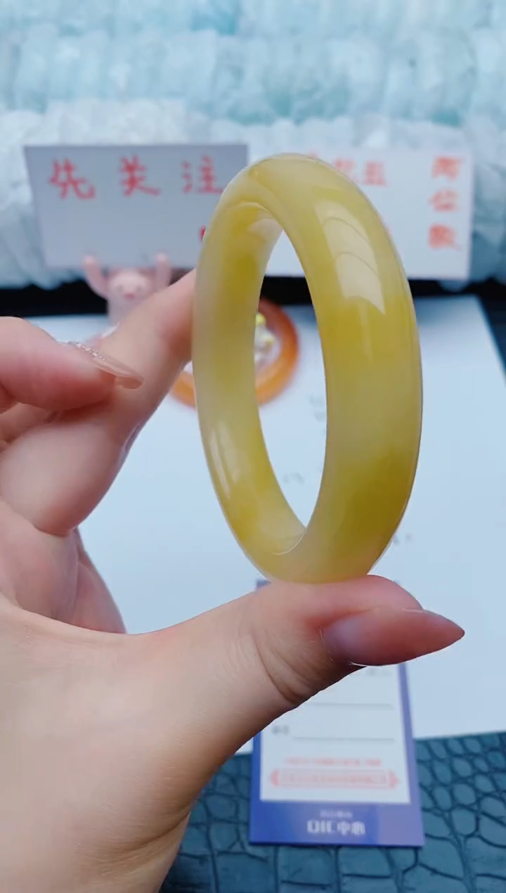 石英质玉手镯未镶嵌w66+58-59