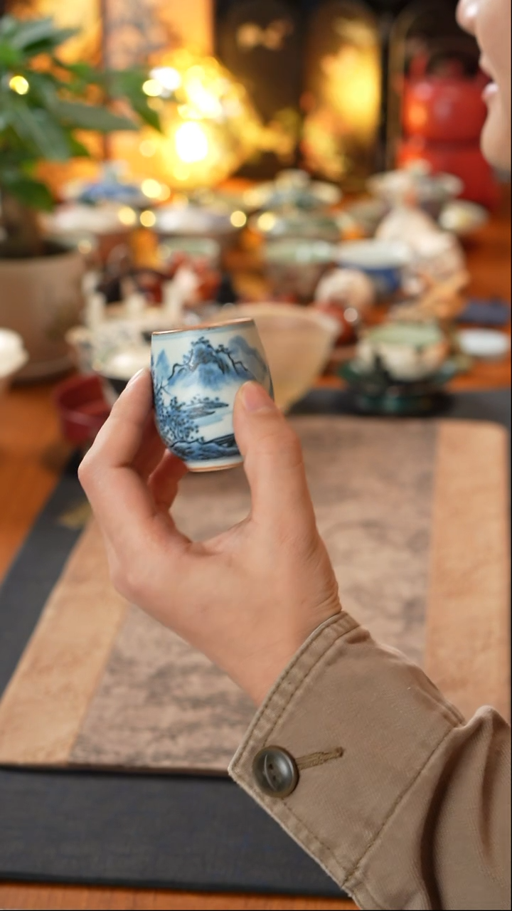 【闪购商品】朴云山水腰鼓杯朴云山水腰鼓杯